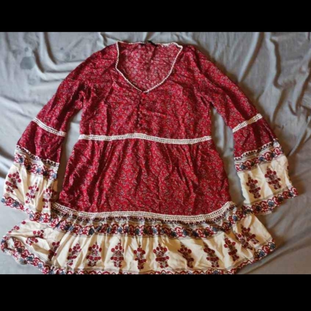 Signature8 Size Large Long Sleeve Short Boho Dress